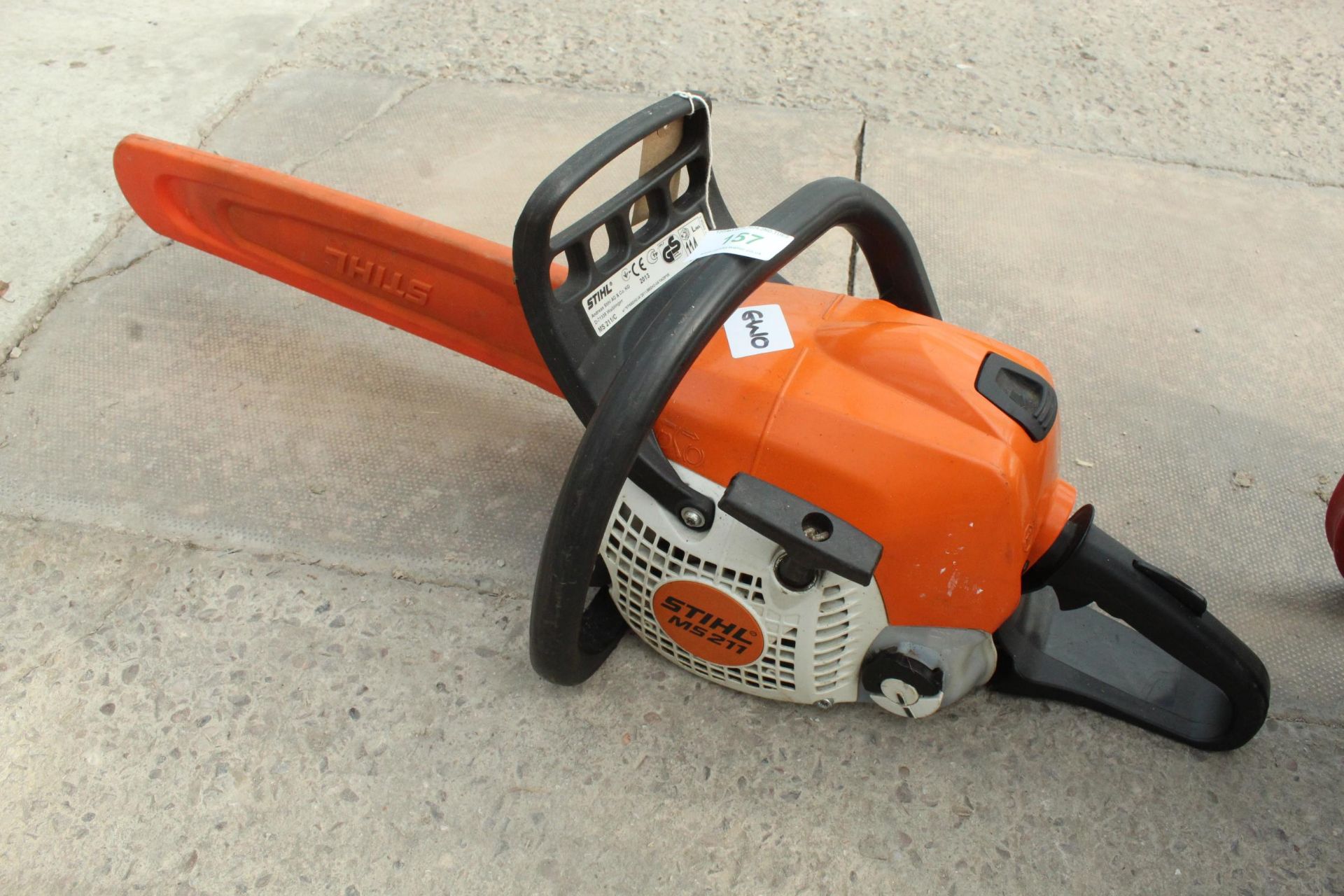 STIHL MS211 CHAINSAW IN WORKING ORDER NO VAT