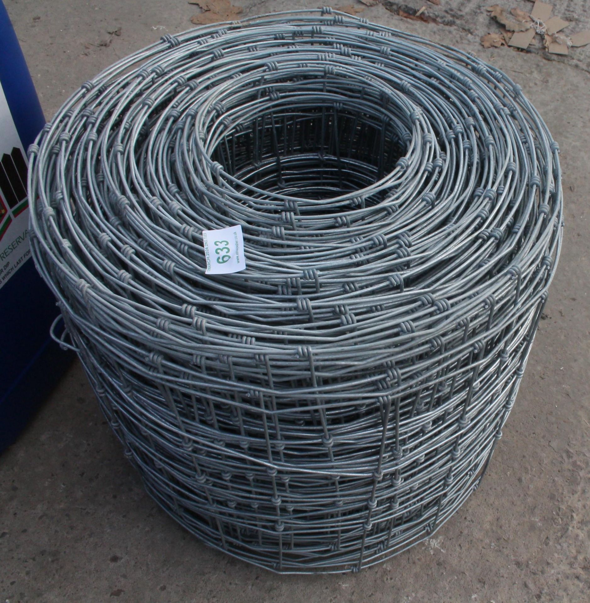 100 M STRAWBERRY WIRE + VAT