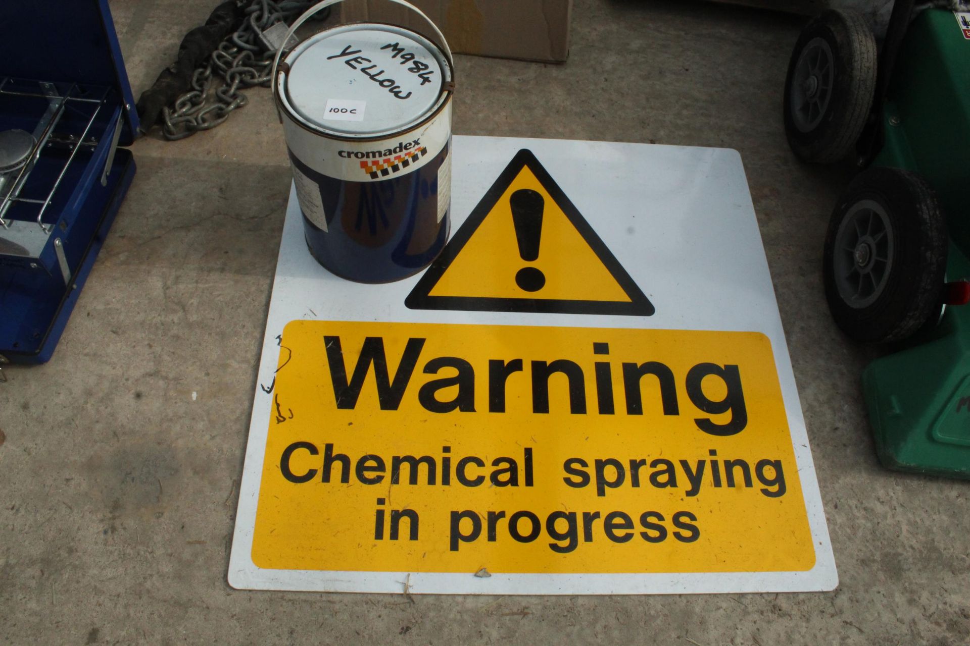 5 LTR NEW YELLOW MACHINE PAINT AND WARNING CHEMICAL SPRAYING SIGN NO VAT