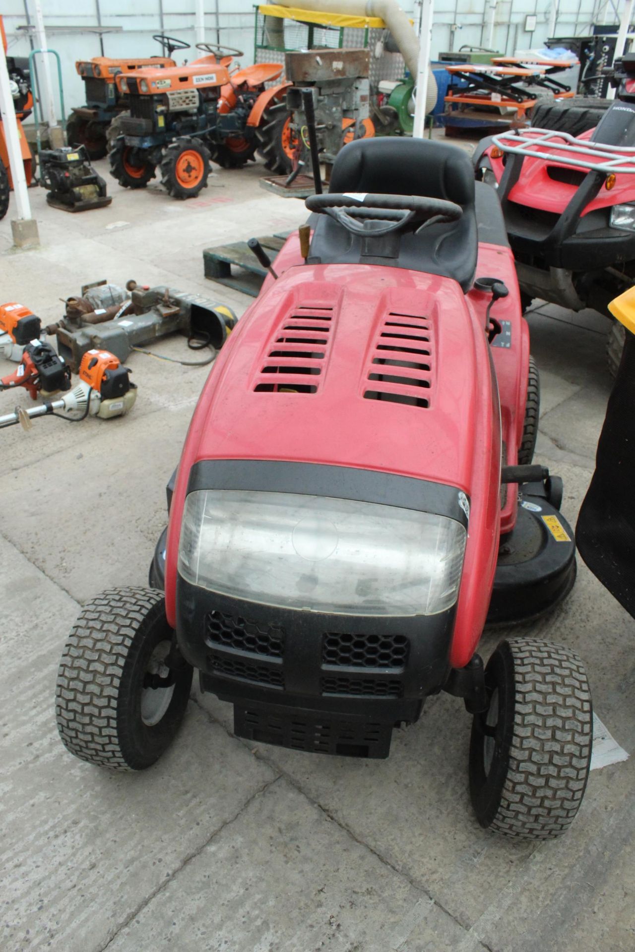 MTD RIDE ON MOWER + VAT - Image 2 of 3