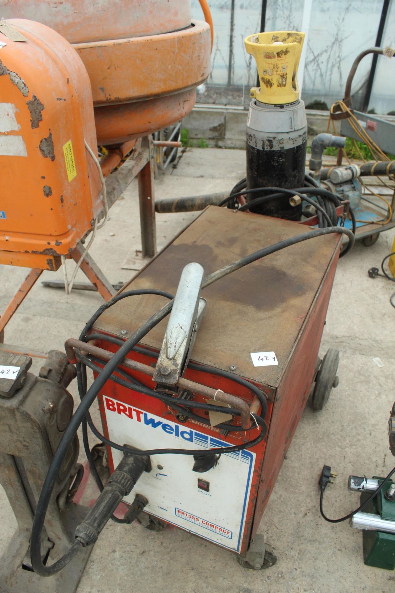 MIG WELDER IN WORKING ORDER + VAT