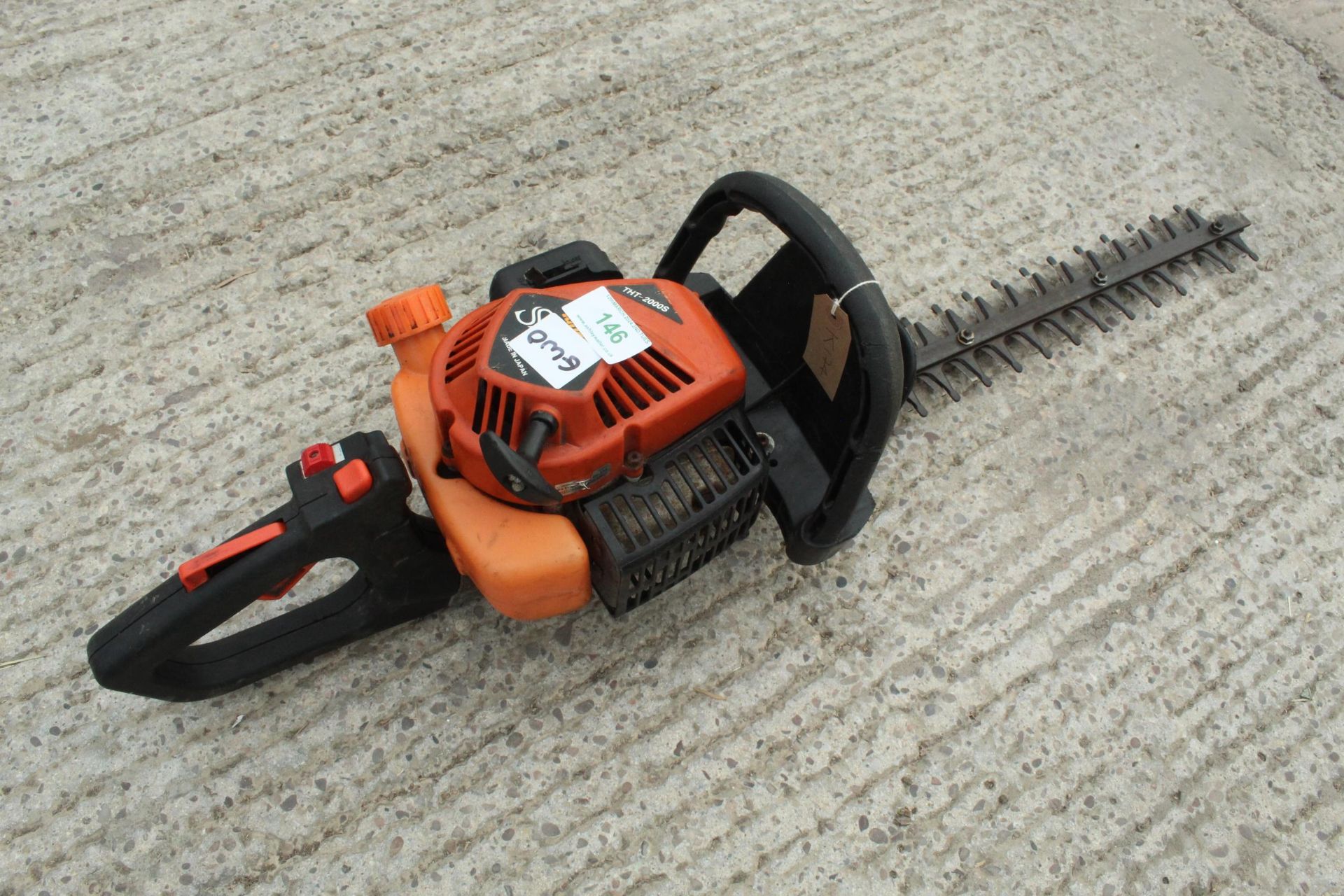 TANAKA HEDGE CUTTER IN WORKING ORDER NO VAT