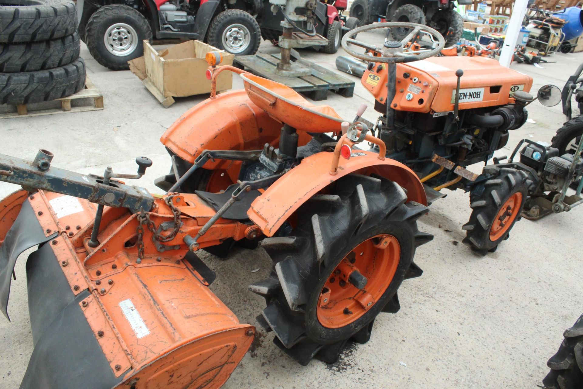 ZEN-NOH ZB5000 4X4 TRACTOR VERY ORIGINAL ALL IN WORKING ORDER COMPLETE WITH ROTOVATOR THE VENDOR - Image 3 of 6