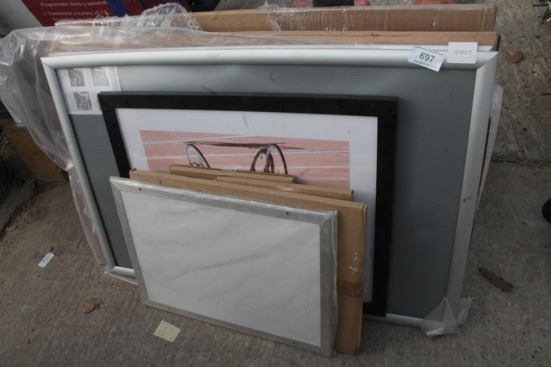 10 ASSORTED PICTURE FRAMES NO VAT