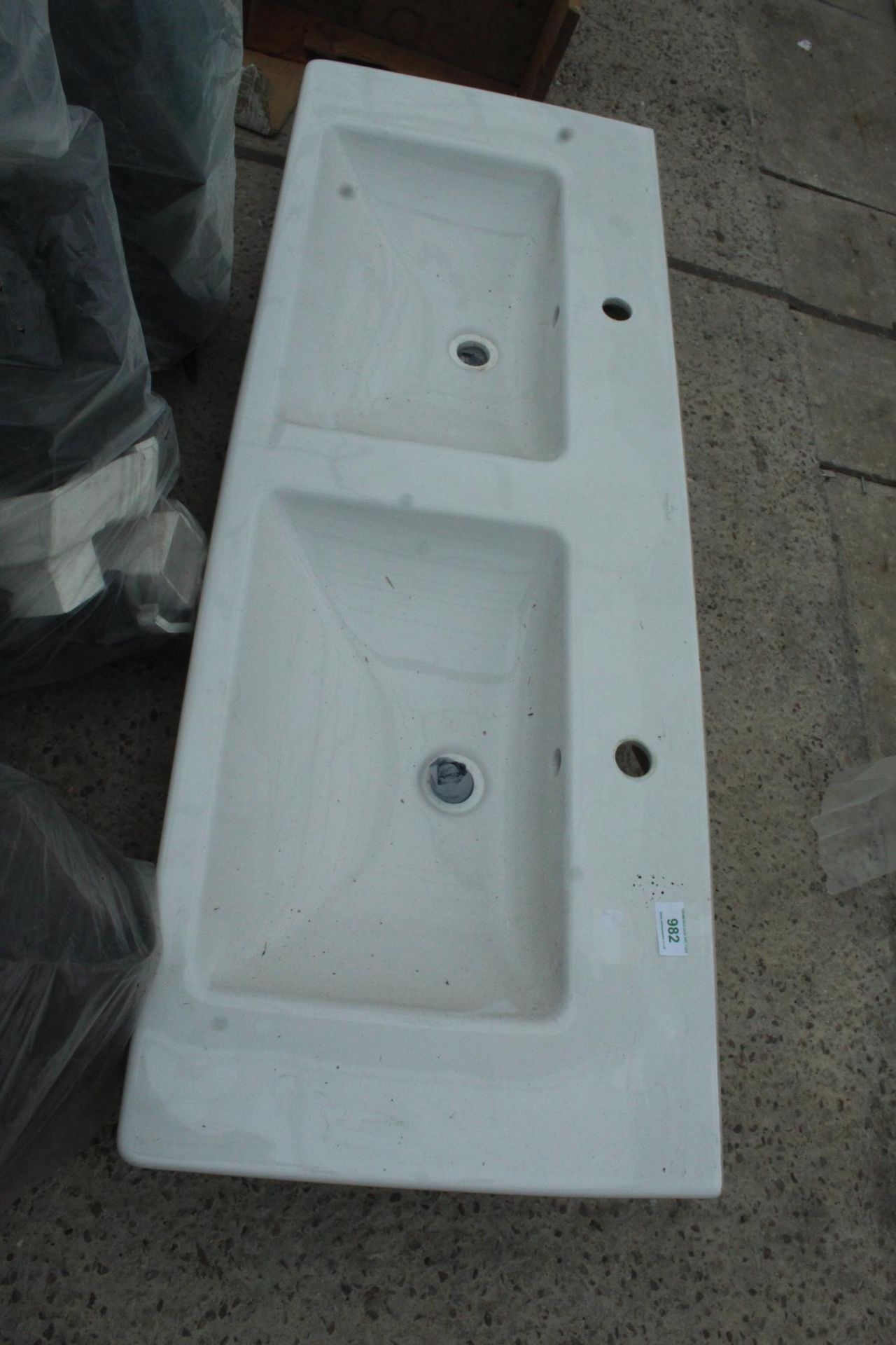 DOUBLE WASH BASIN + VAT