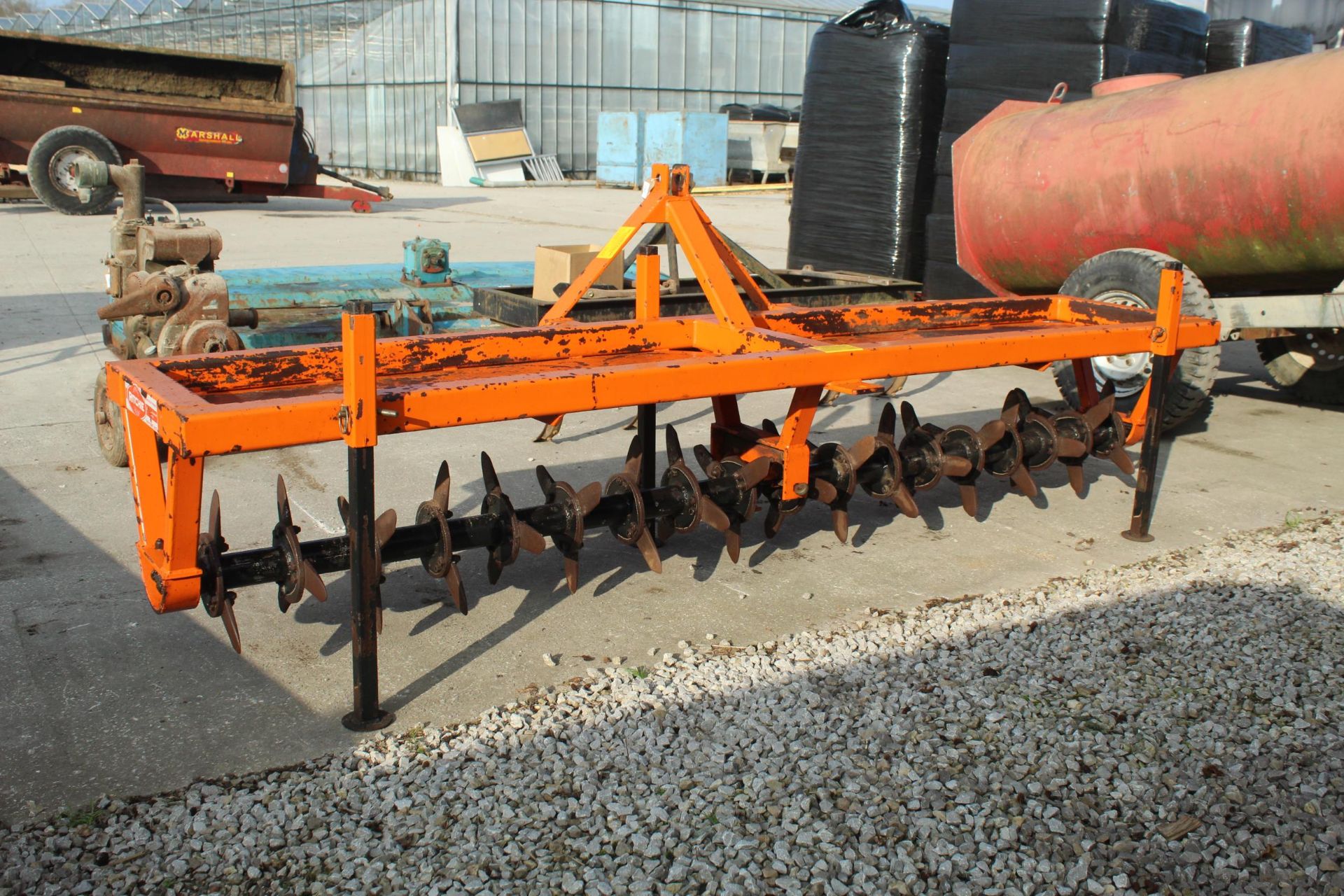 RITCHIE 10' AERATOR/SPIKE + VAT - Image 2 of 5