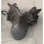 WINTEC CHANGEABLE GULLET SADDLE WITH SAFETY STIRRUPS NO VAT