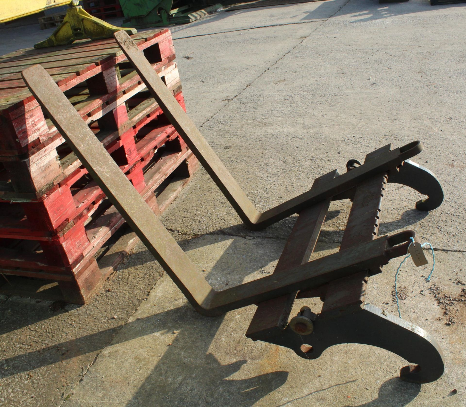 ATLAS PALLET FORKS NO VAT