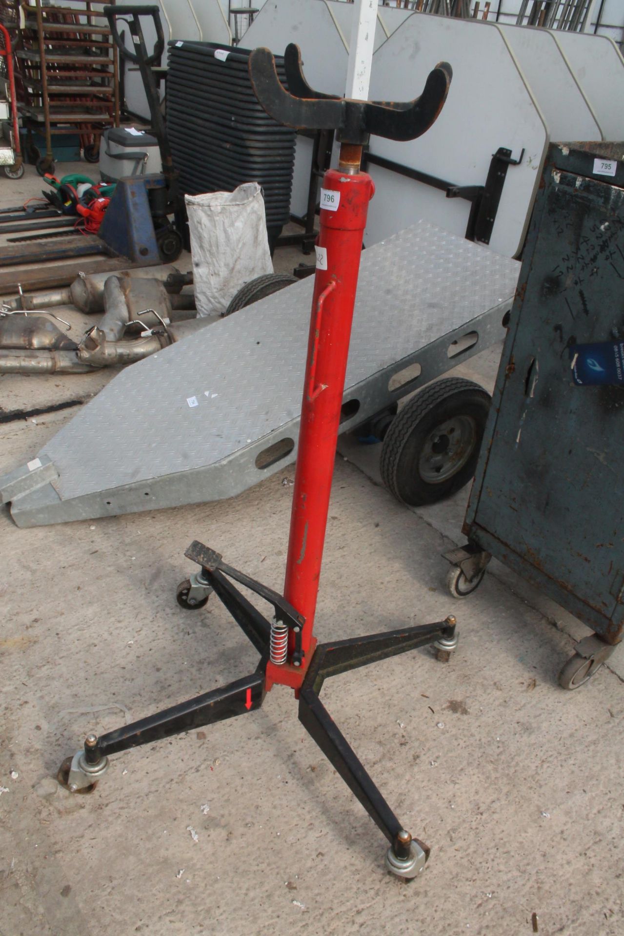 ENGINE AXLE STAND NO VAT