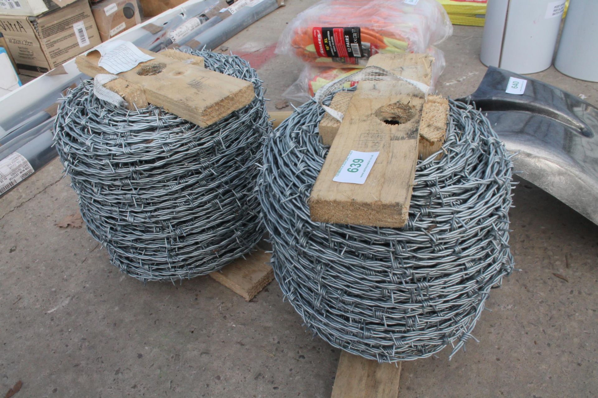 BARBED WIRE X 2 + VAT