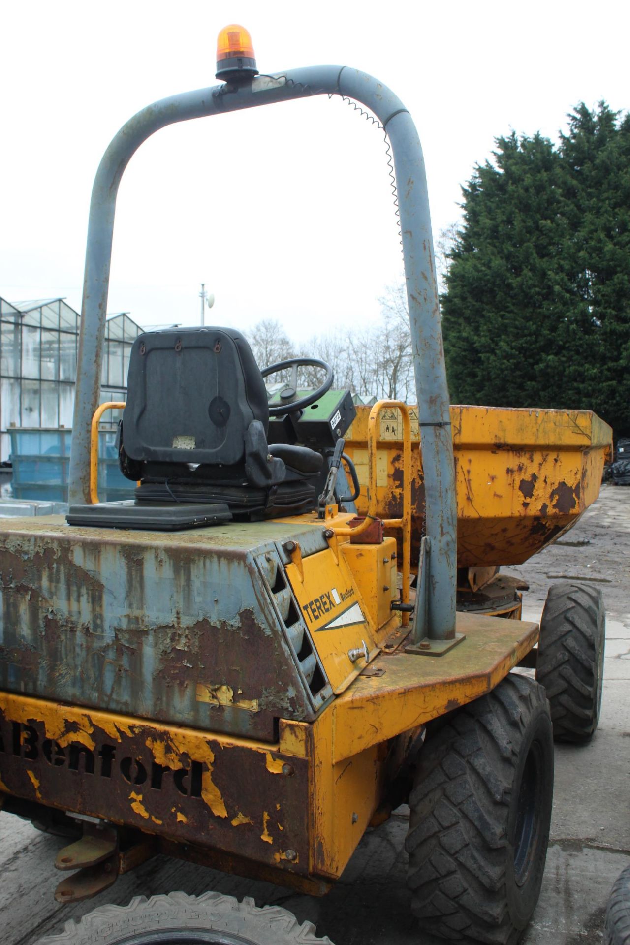 BENFORD TEREX 3 TONNE SWIVEL DUMPER STARTS RUNS WELL EVERYTHING OPERATES CORRECTLY RECENT NEW CLUTCH - Bild 3 aus 6