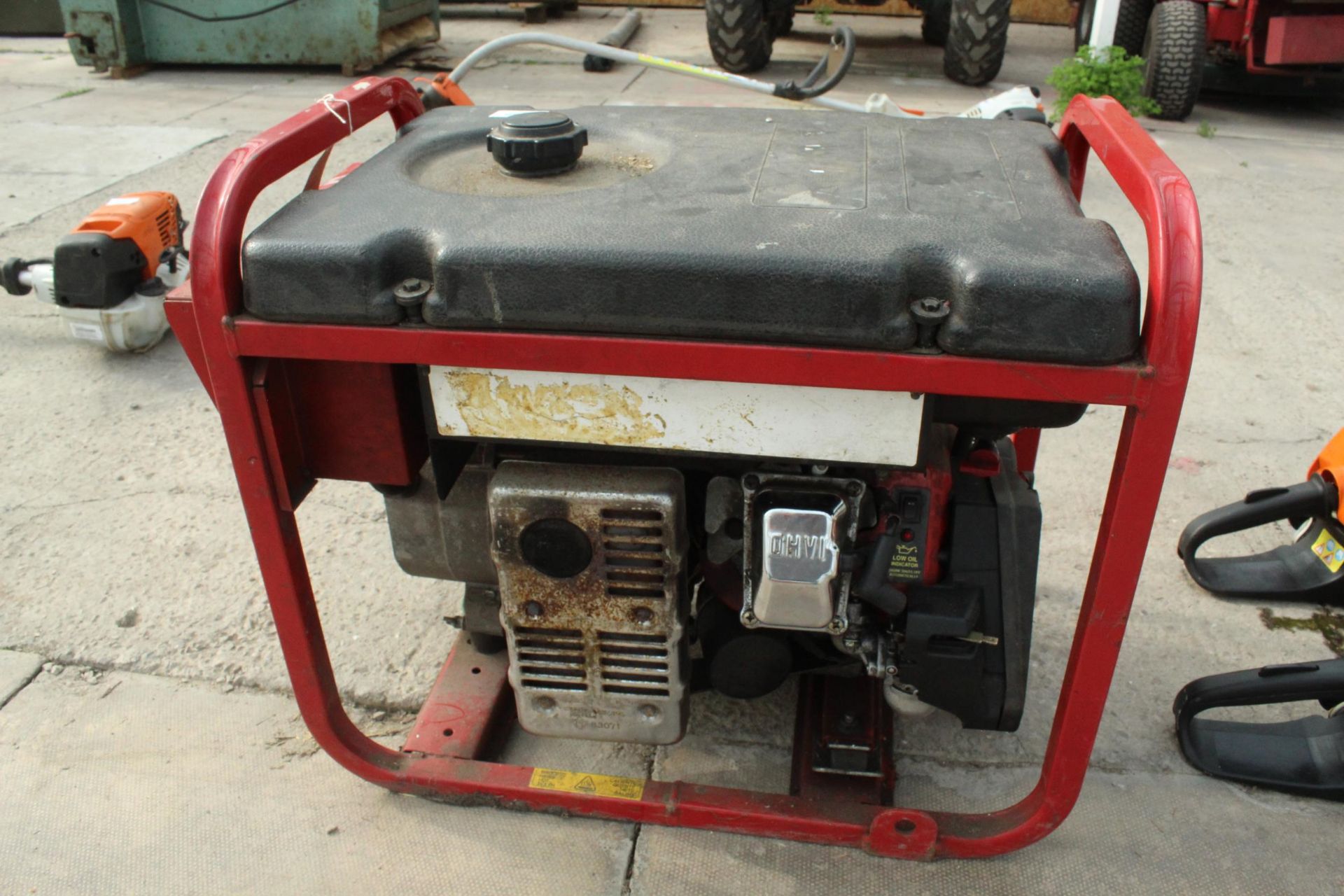 UNTESTED PETROL GENERATOR NO VAT - Image 2 of 2