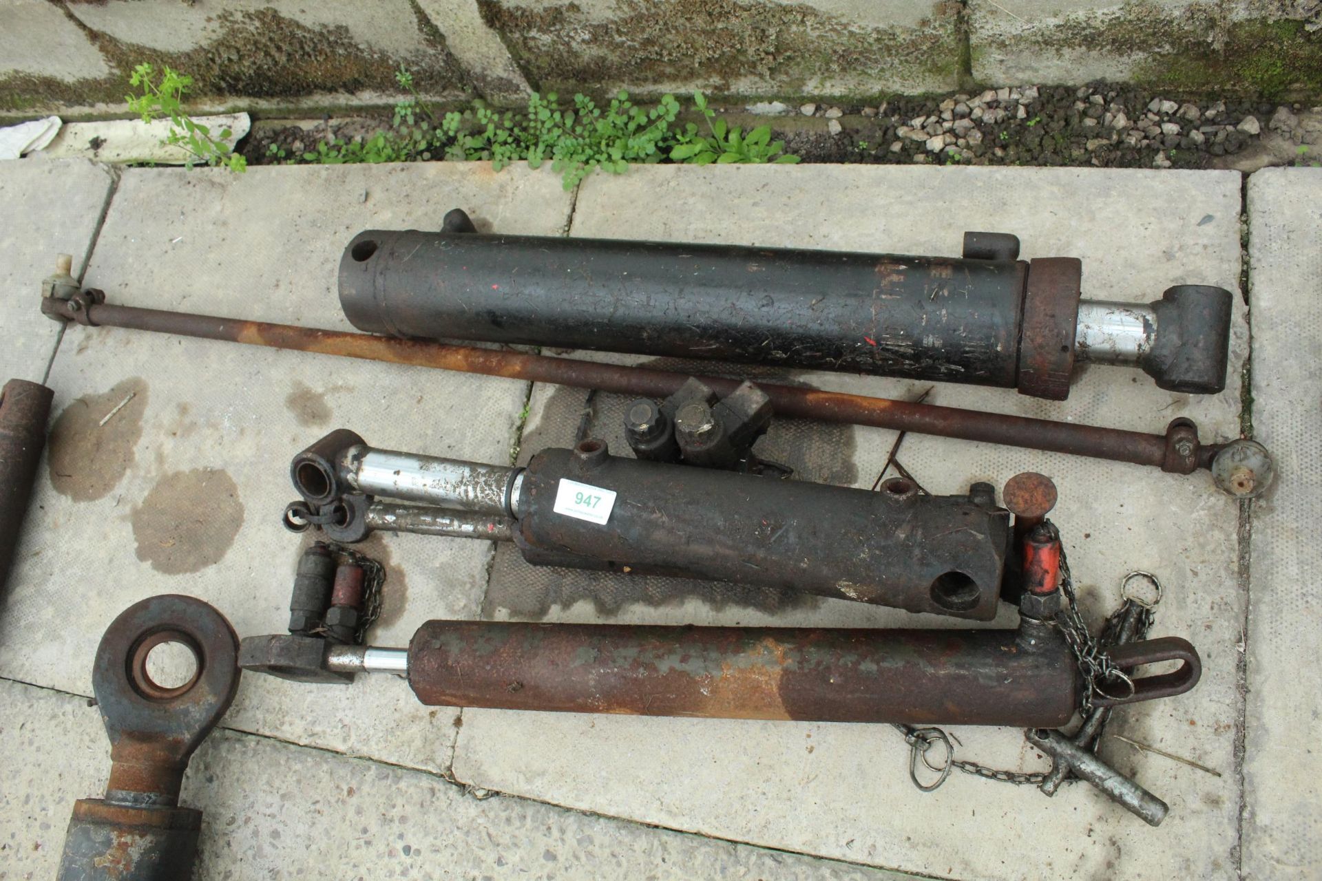 3 VARIOUS RAMS + VAT