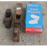 2 WOOD PLANES AND A BOX OF EAR PLUGS NO VAT