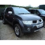 MITSUBISHI L200 DI-D BARBICAN AUTOMATIC 4X4 WV61JYX FIRST REG 30/09/11 DIESEL MOT 12/06/24 APPROX