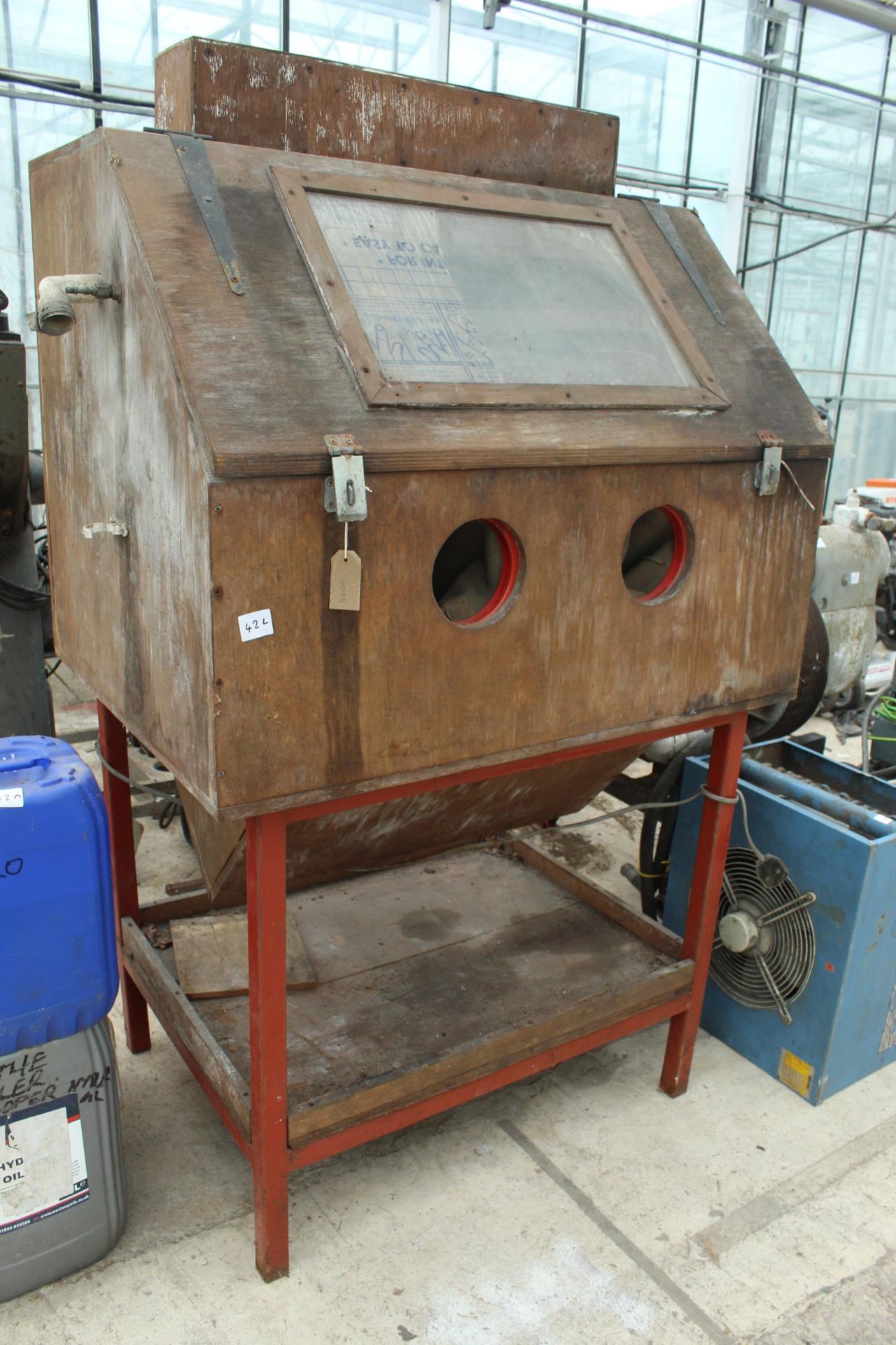 SANDBLASTER WITH SAND NO VAT