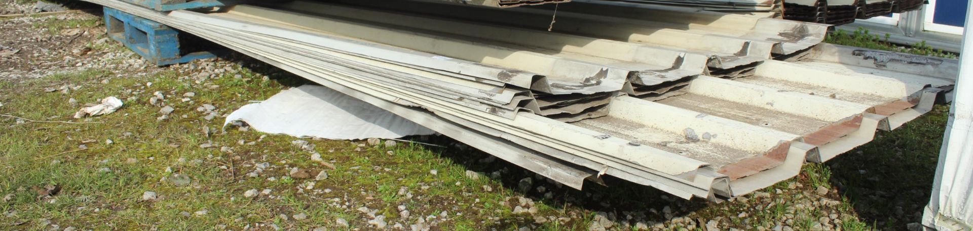 11 BOX PROFILE ROOFING SHEETS 19'10"-22' + VAT