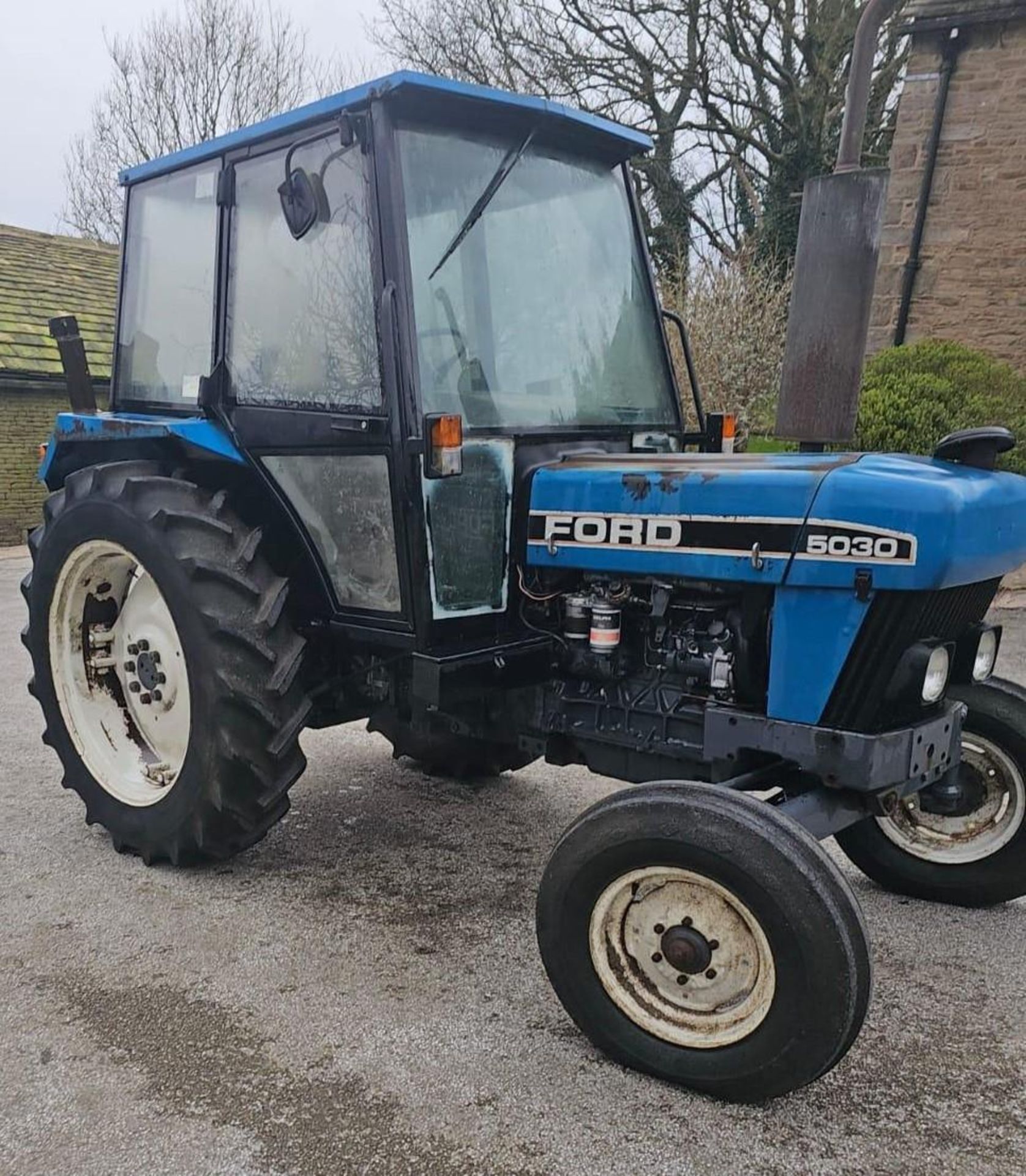 FORD 5030 2 WHEEL DRIVE TRACTOR 9014 HOURS ONE OWNER FROM NEW REG.NO. M85 TRC FIRST REG 01/06/95 - Image 3 of 13