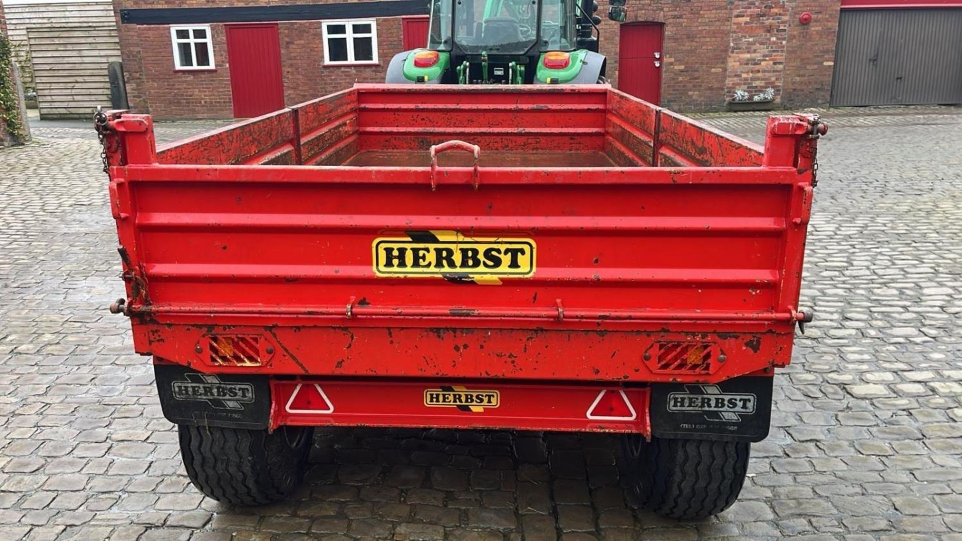 HERBST TWIN AXLE HYDRAULIC TIPPING TRAILER SERIAL NUMBER DS1340191716 + VAT - Image 9 of 17