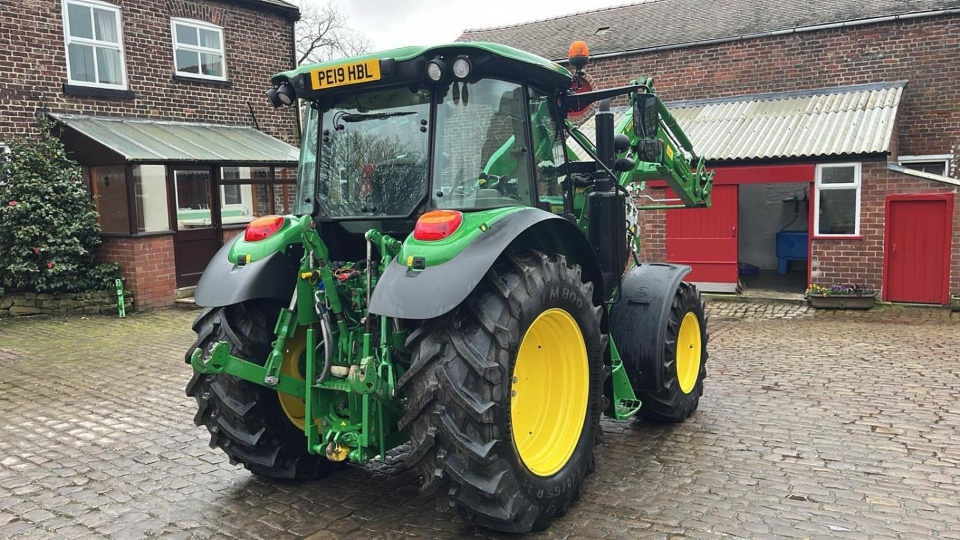 2019 JOHN DEERE 6115RC TRACTOR PE19HBL 115 HP WITH JOHN DEERE 623R FRONT LOADER 1279 HOURS AT - Image 9 of 35