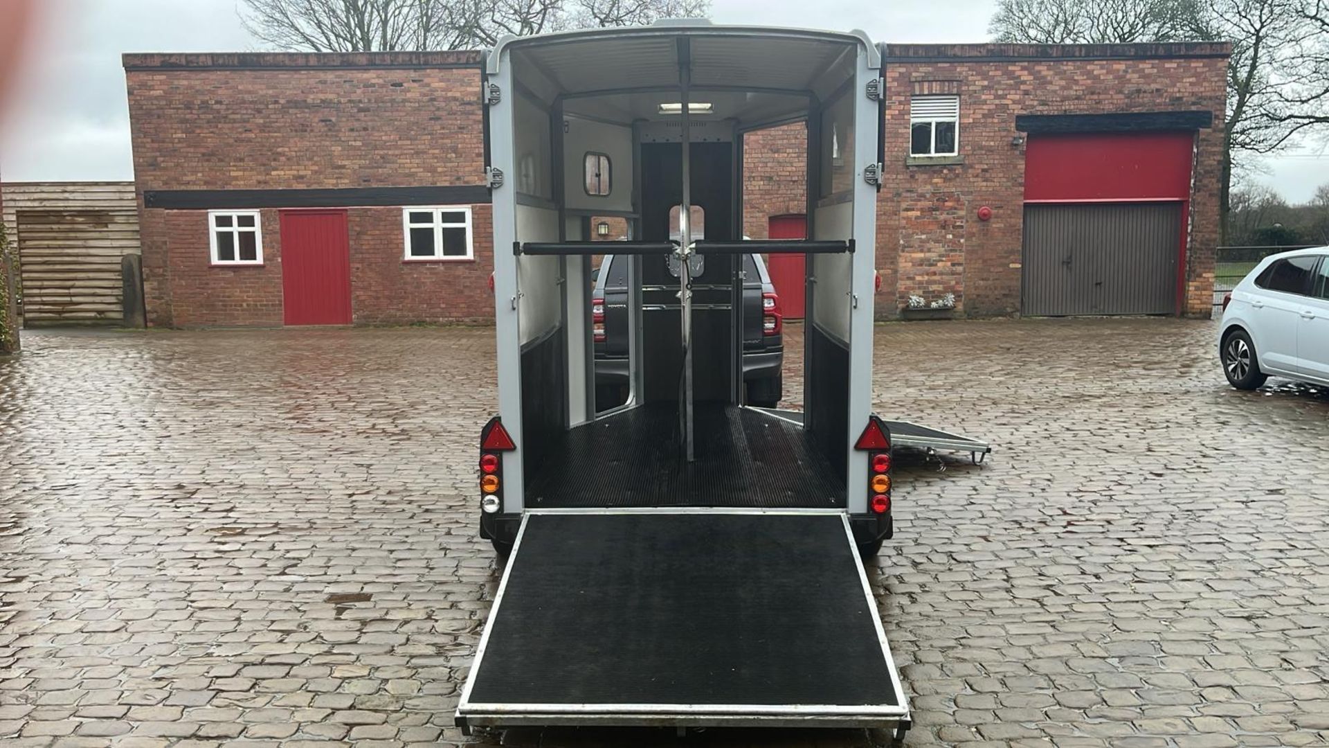 2017 IFOR WILLIAMS HB506 TWIN AXLE HORSE TRAILER +VAT - Bild 11 aus 15