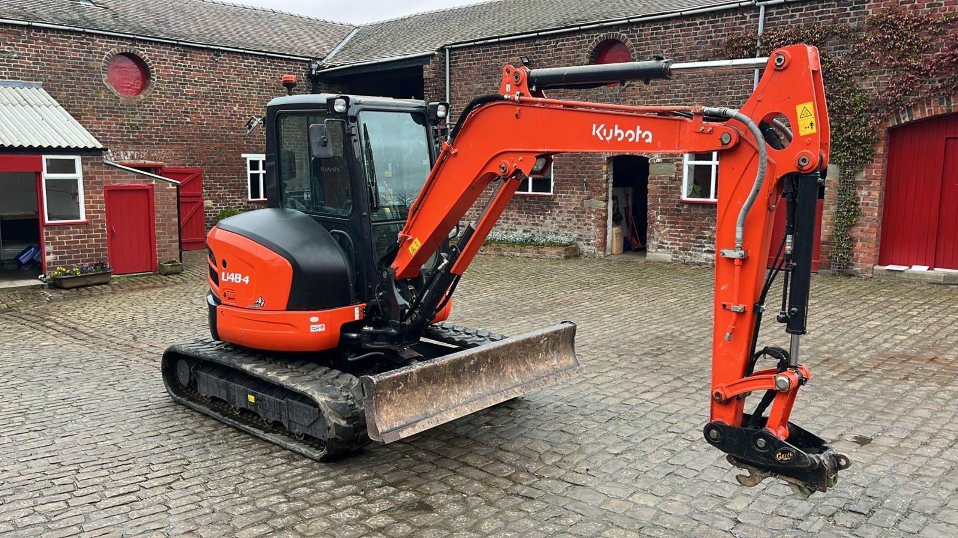2019 KUBOTA U48-4 COMPACT EXCAVATOR 552 HOURS WITH HYDRAULIC QUICK HITCH TO BE SOLD WITH 4 BUCKETS