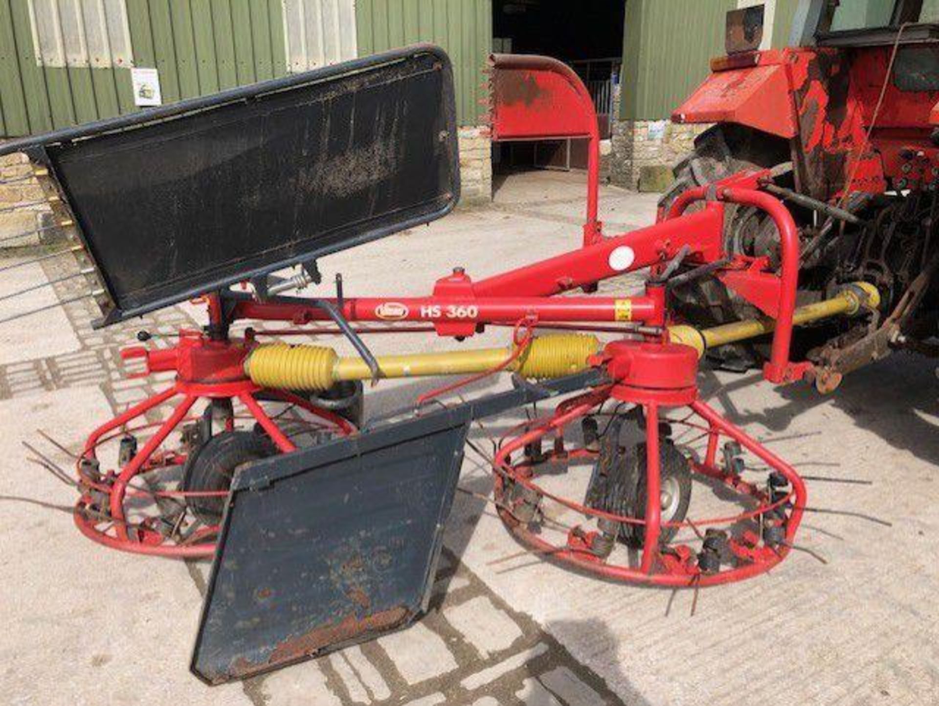 VICON HS 360 TEDDER RAKE CAN BE USED AS BOTH TEDDER & RAKER WITH INSTRUCTION BOOK IN GOOD WORKING