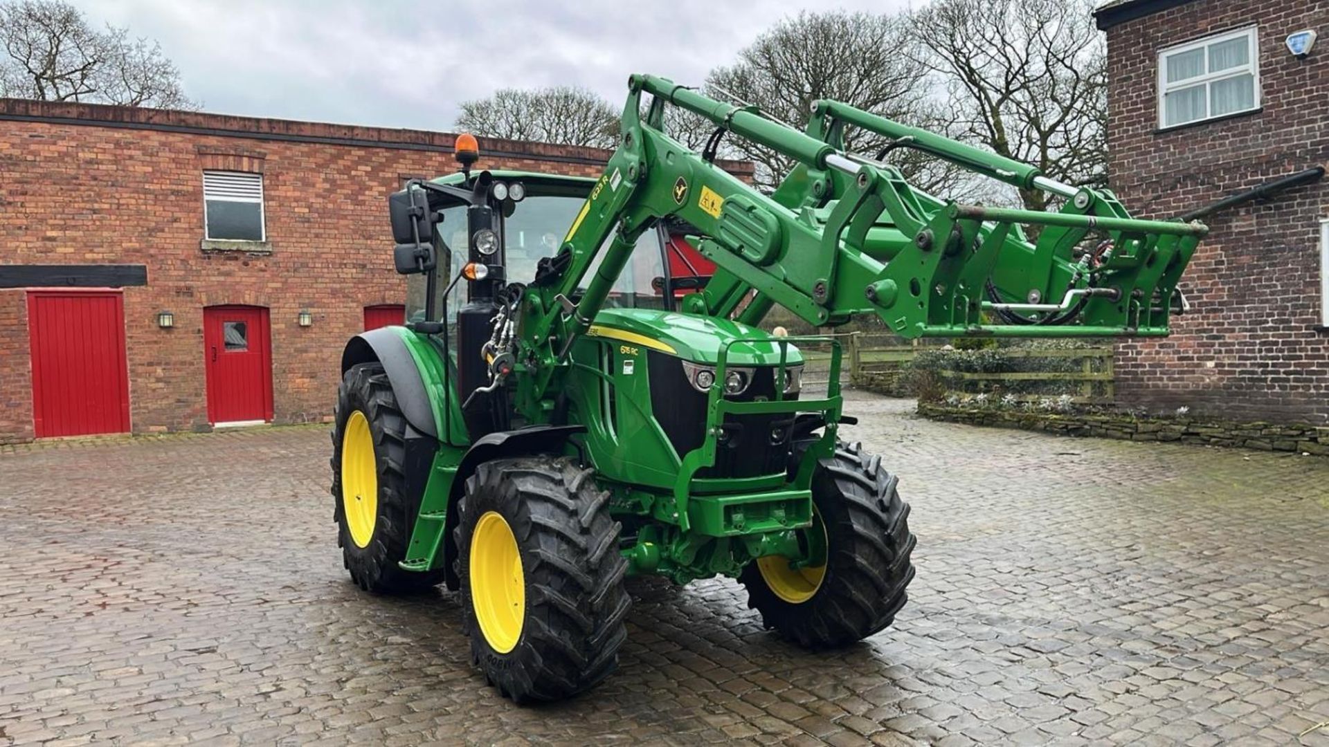 2019 JOHN DEERE 6115RC TRACTOR PE19HBL 115 HP WITH JOHN DEERE 623R FRONT LOADER 1279 HOURS AT - Image 3 of 35