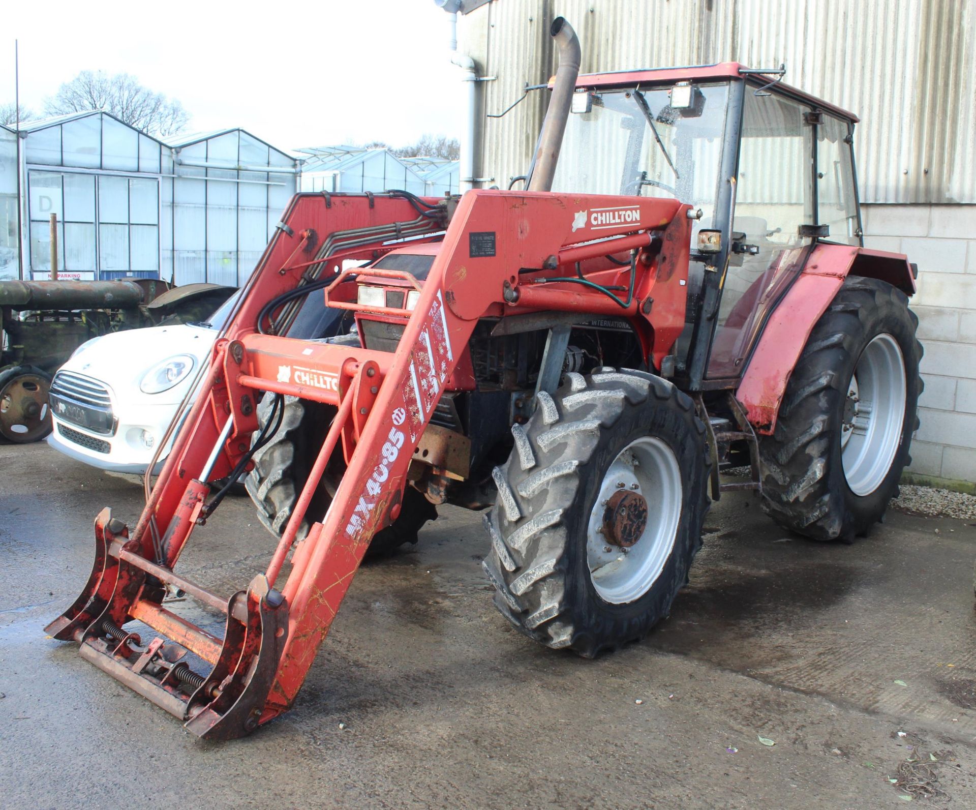 CASE INTERNATIONAL 4230 TRACTOR WITH CHILTERN MX40.85 LOADER IN WORKING ORDER WITH LOG BOOK NO VAT