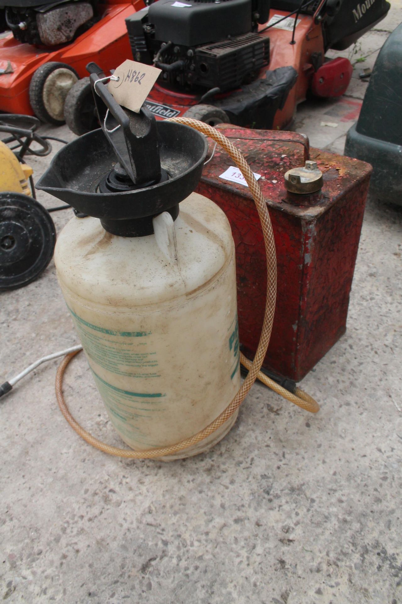 PRESSURE WEED SPRAYER AND RED TIN FUEL CAN NO VAT