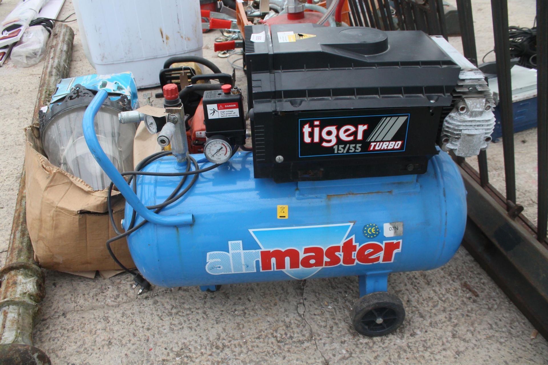 AIRMASTER 15/55 TIGER AIR COMPRESSOR 240V NO VAT