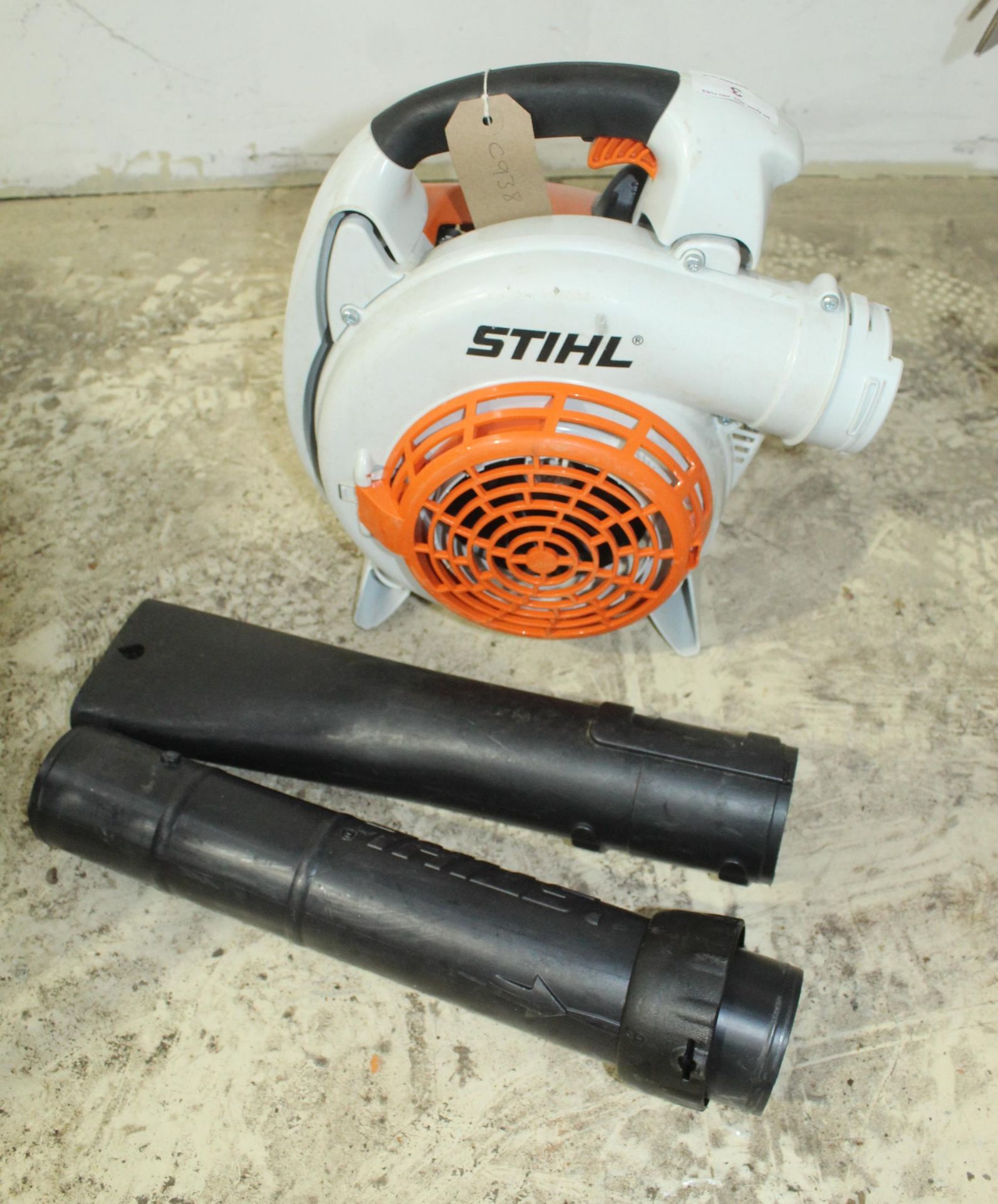 STIHL BG86C LEAF BLOWER AS NEW IN GOOD WORKING ORDER NO VAT