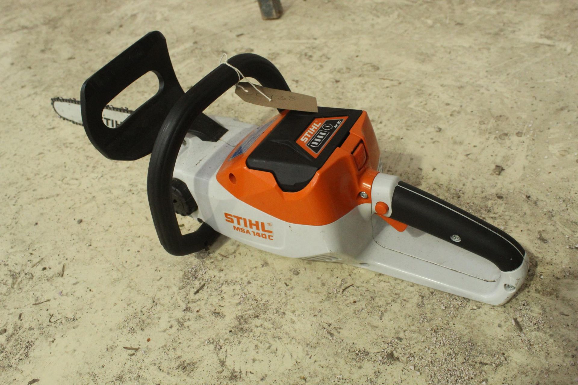 STIHL HEDGE CUTTER /BLOWER/CHAINSAW WITH 2 BATTERY CHARGERS ALL IN VERY GOOD WORKING ORDER NO VAT - Image 4 of 6