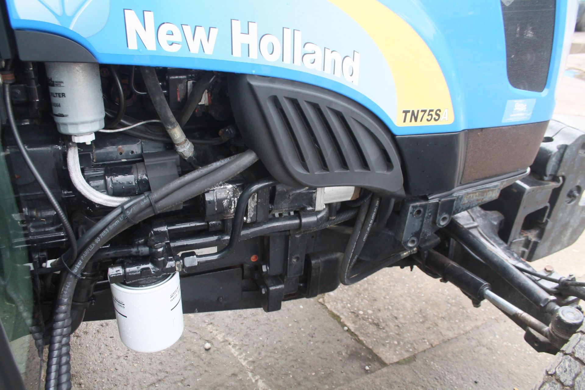 NEW HOLLAND TN75 TRACTOR HX05JEJ FIRST REG 01/04/05 1045 HOURS ONE OWNER FROM NEW NO VAT - Image 6 of 8