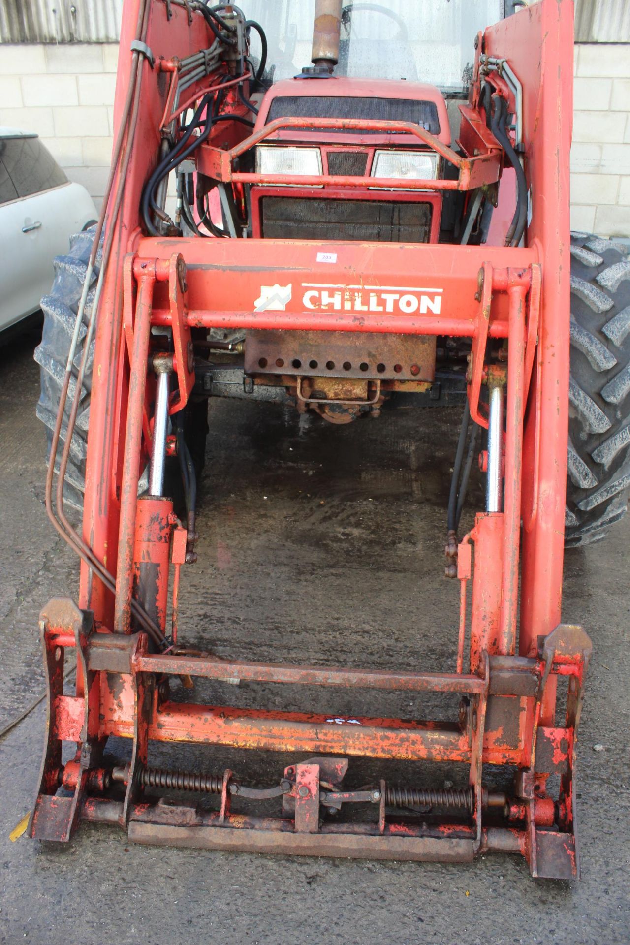 CASE INTERNATIONAL 4230 TRACTOR WITH CHILTERN MX40.85 LOADER IN WORKING ORDER WITH LOG BOOK NO VAT - Image 7 of 7