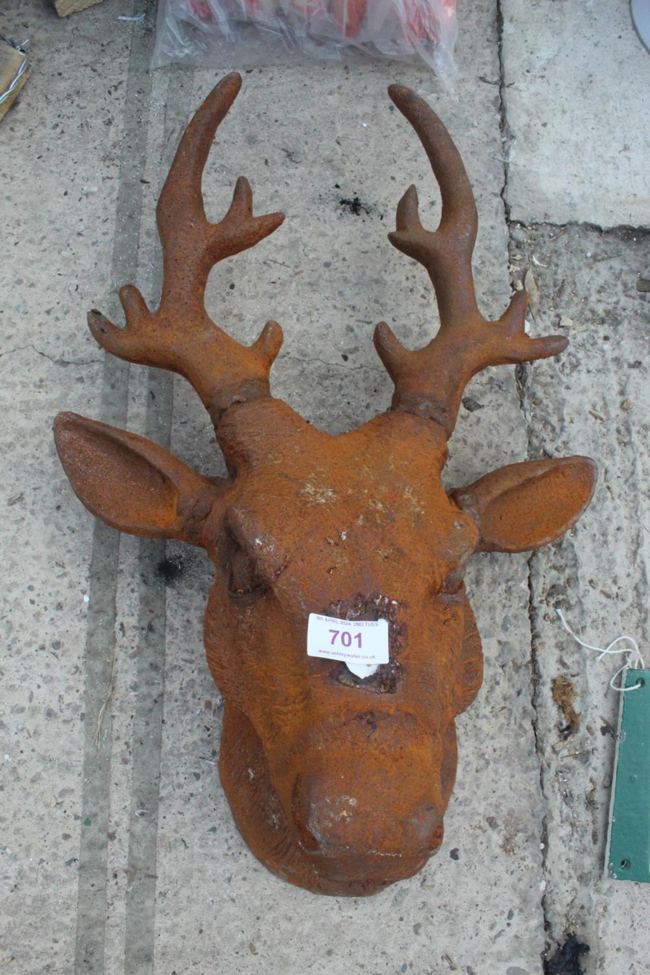 STAGS HEAD + VAT