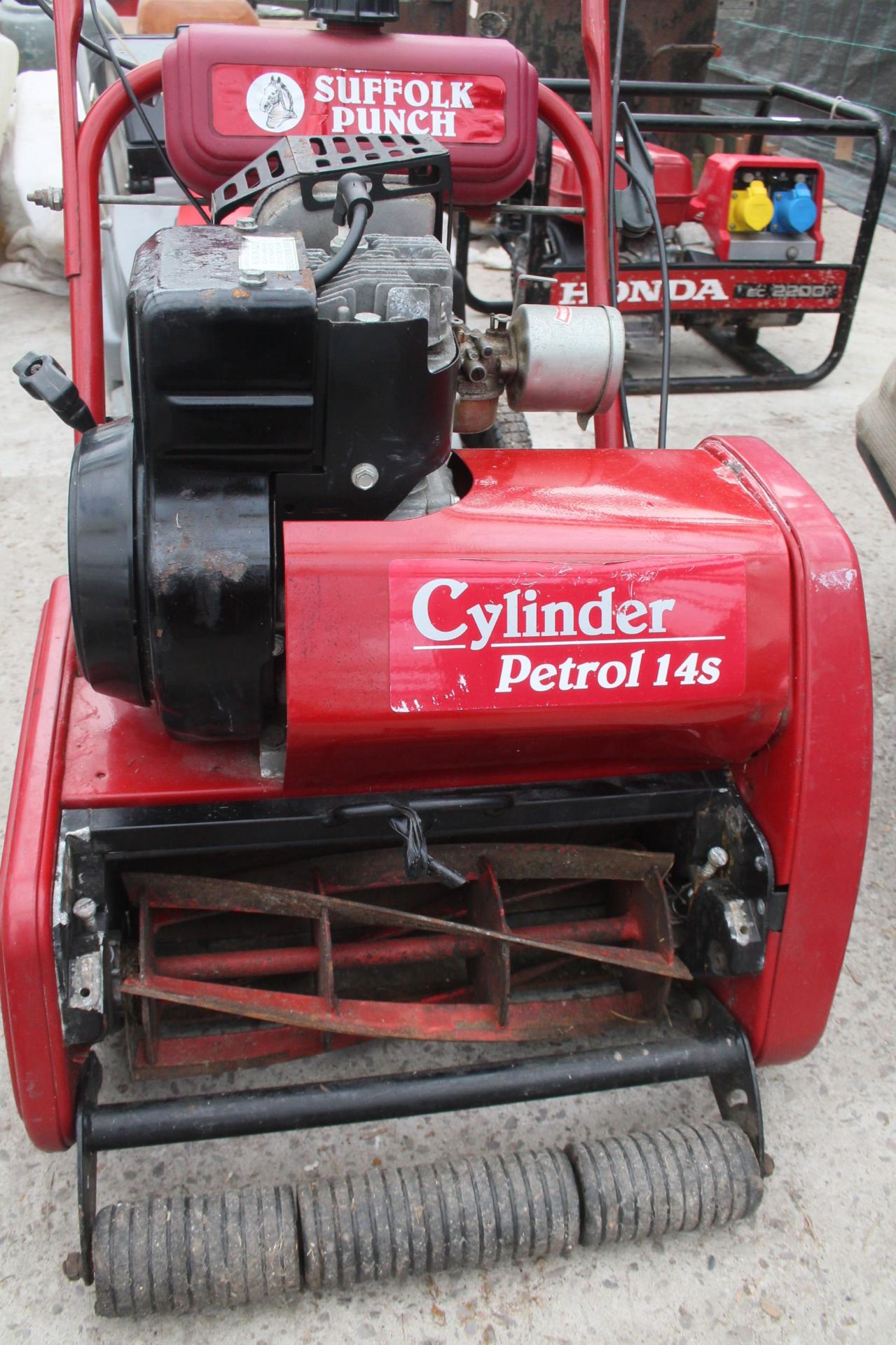 SUFFOLK PUNCH CYLINDER 14S LAWN MOWER - PLUS VAT - Bild 3 aus 3