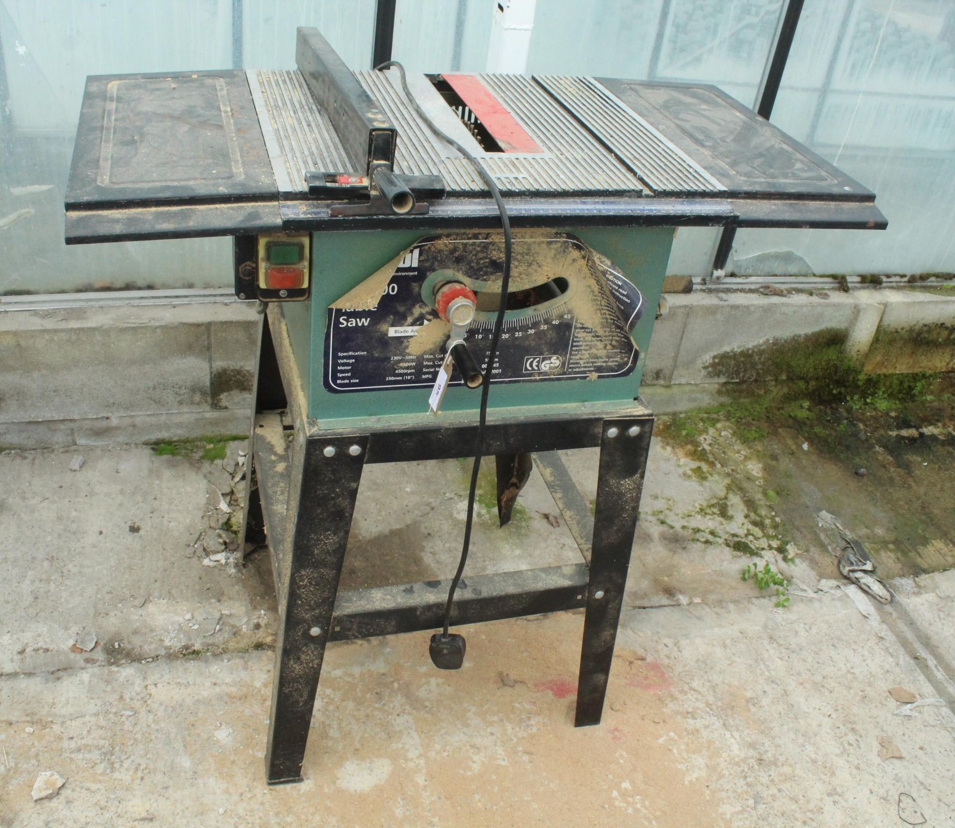NUTOOL HG H52500 RISE AND FALL TABLE SAW NO VAT