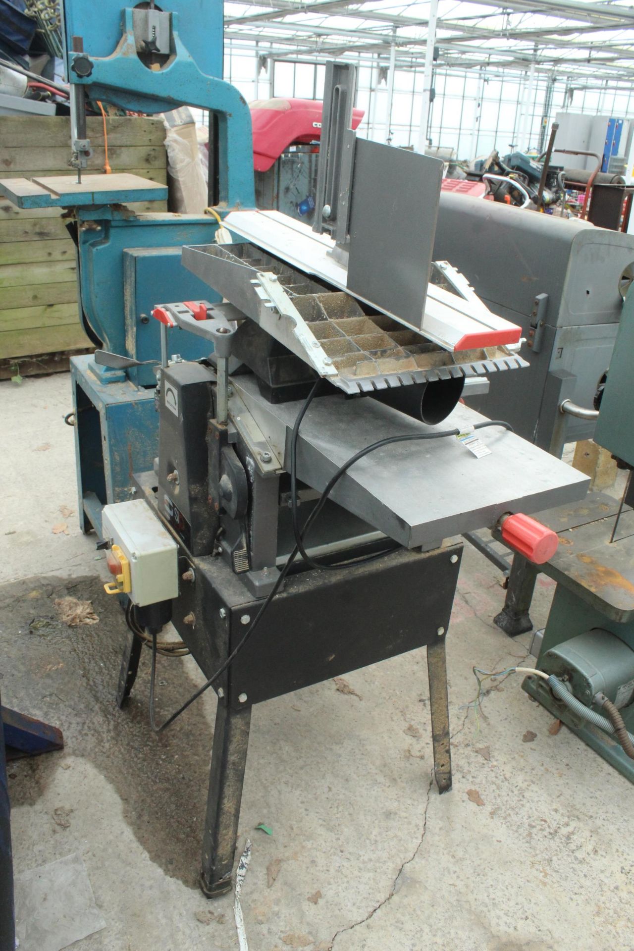 PLANER 10", THICKNESSER 6" NO VAT - Image 4 of 4