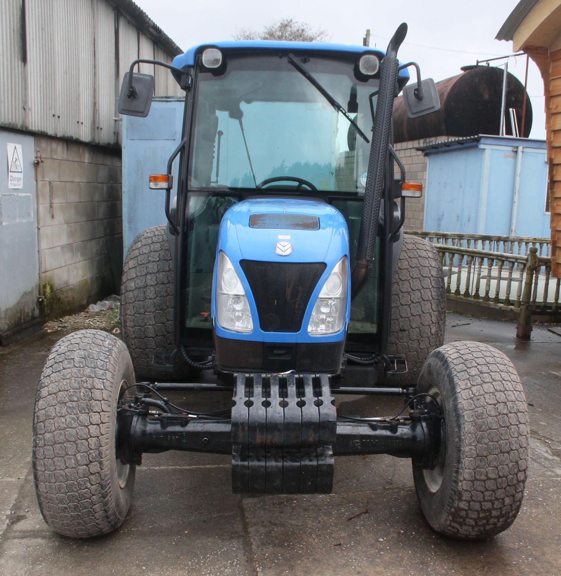 NEW HOLLAND TN75 TRACTOR HX05JEJ FIRST REG 01/04/05 1045 HOURS ONE OWNER FROM NEW NO VAT - Image 4 of 8