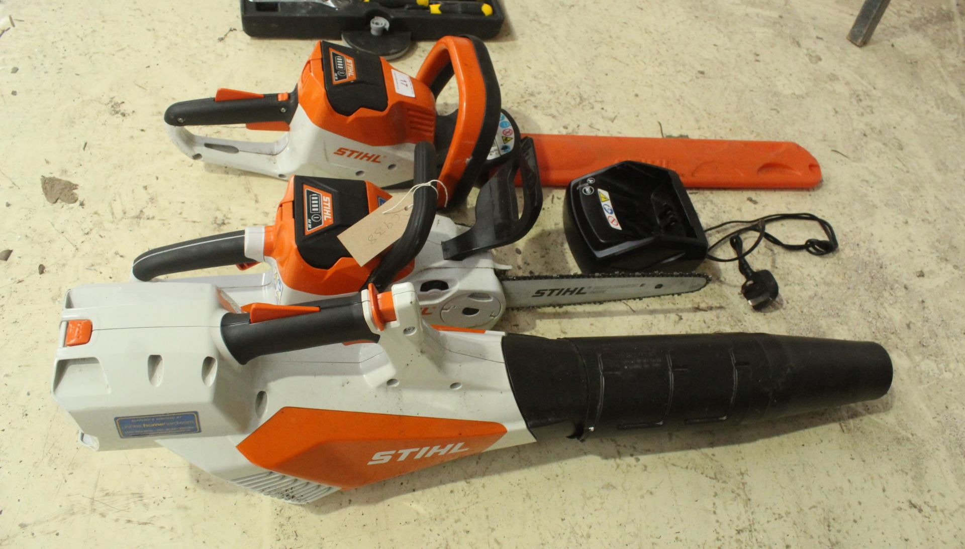 STIHL HEDGE CUTTER /BLOWER/CHAINSAW WITH 2 BATTERY CHARGERS ALL IN VERY GOOD WORKING ORDER NO VAT - Image 2 of 6