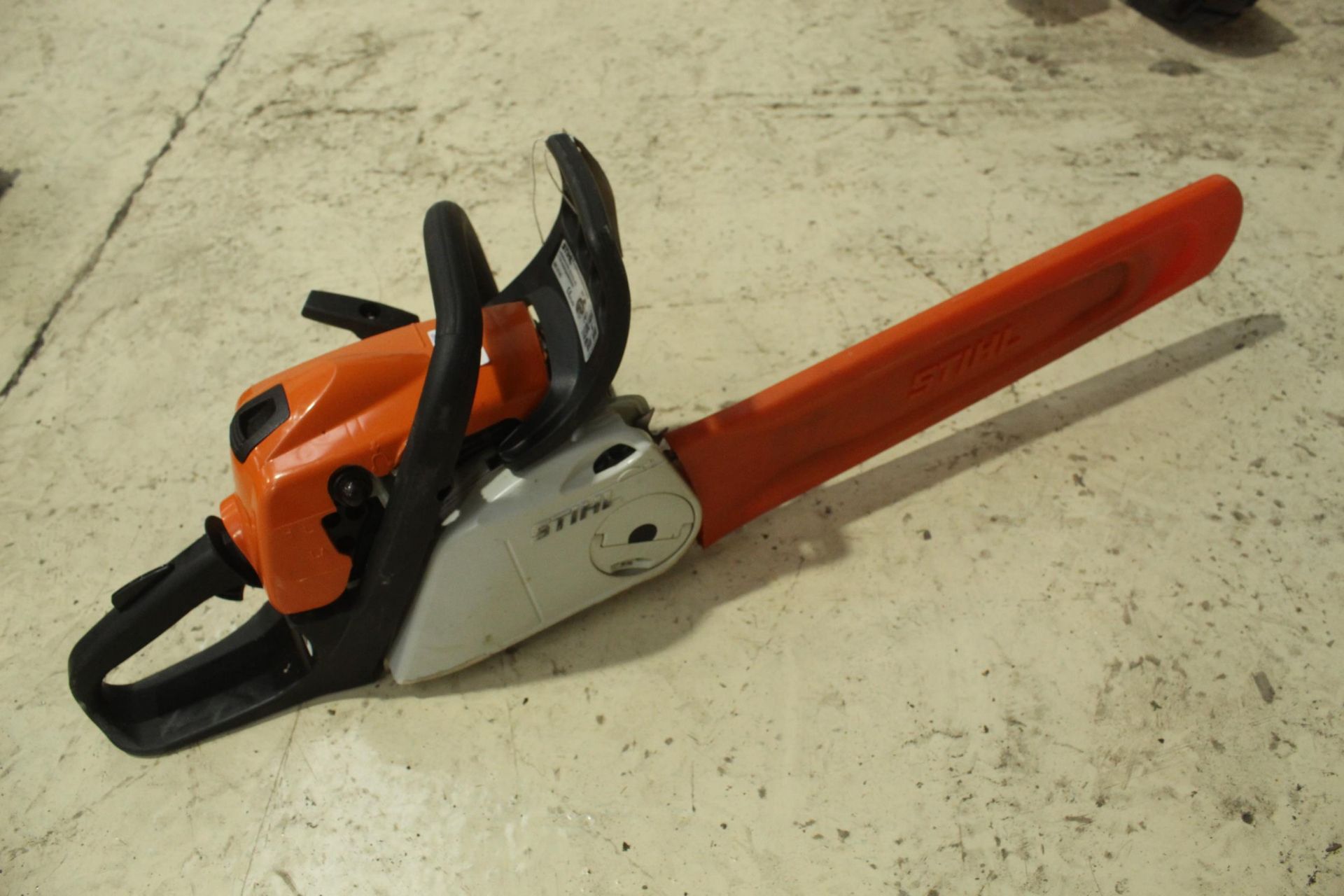 STIHL MS211C CHAINSAW YEAR 2020 IN GOOD WORKING ORDER NO VAT - Image 2 of 2