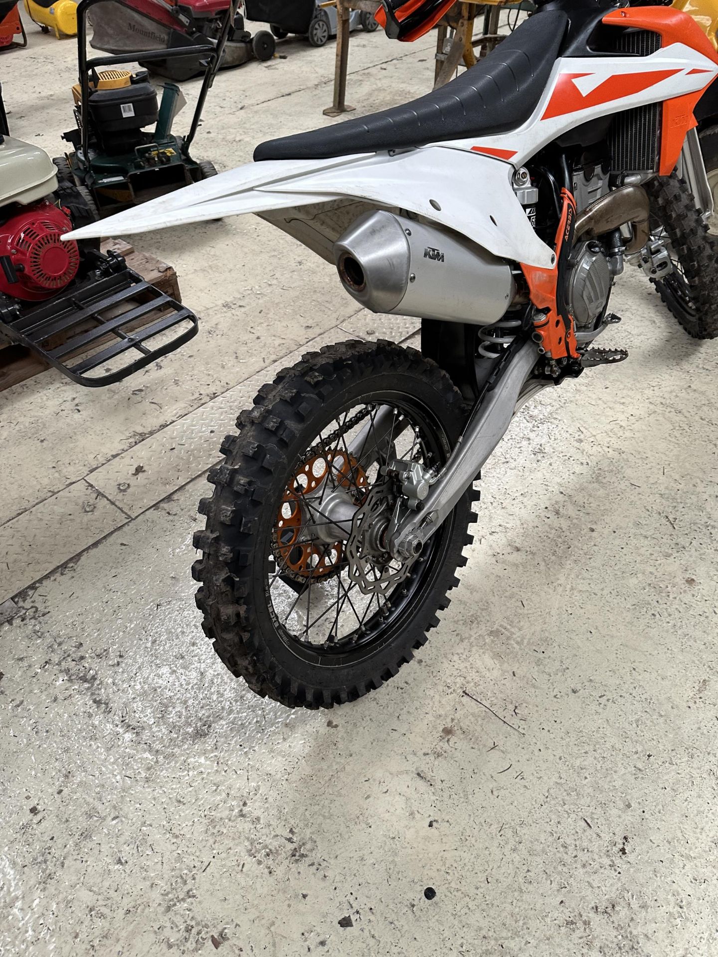 2019 KTM 250 SXF MOTORBIKE 158 HOURS PISTON & CAM CHAIN DONE 40 HOURS AGO. MAP SWITCH BUTTON, - Image 9 of 9
