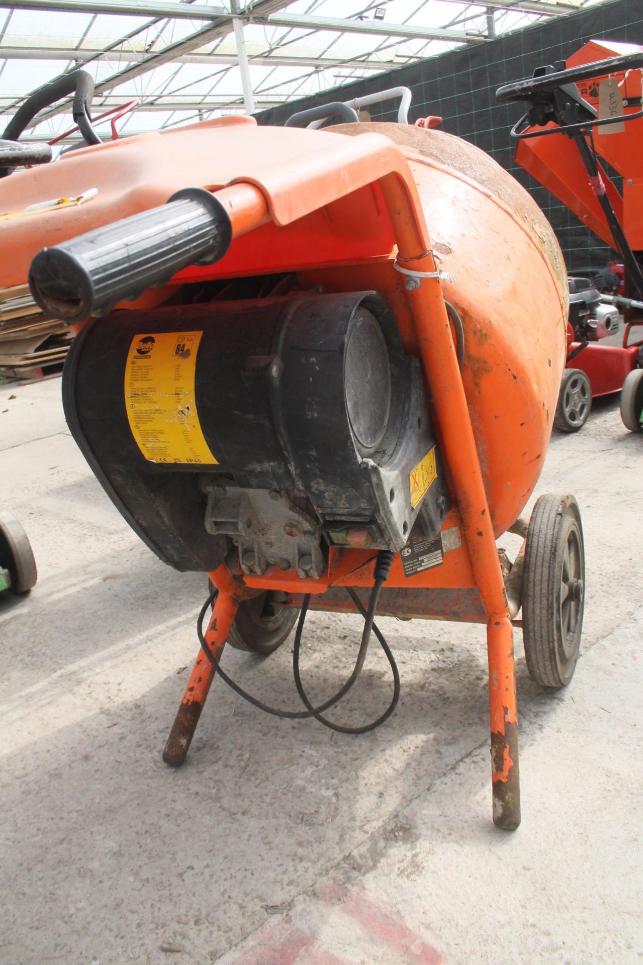 BELLE CEMENT MIXER + VAT - Bild 2 aus 2