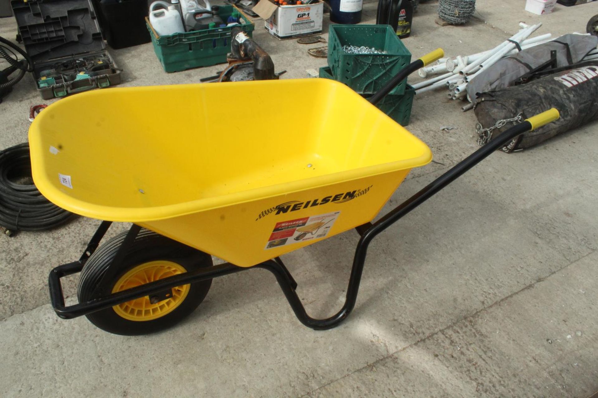 NEILSON WHEELBARROW + VAT