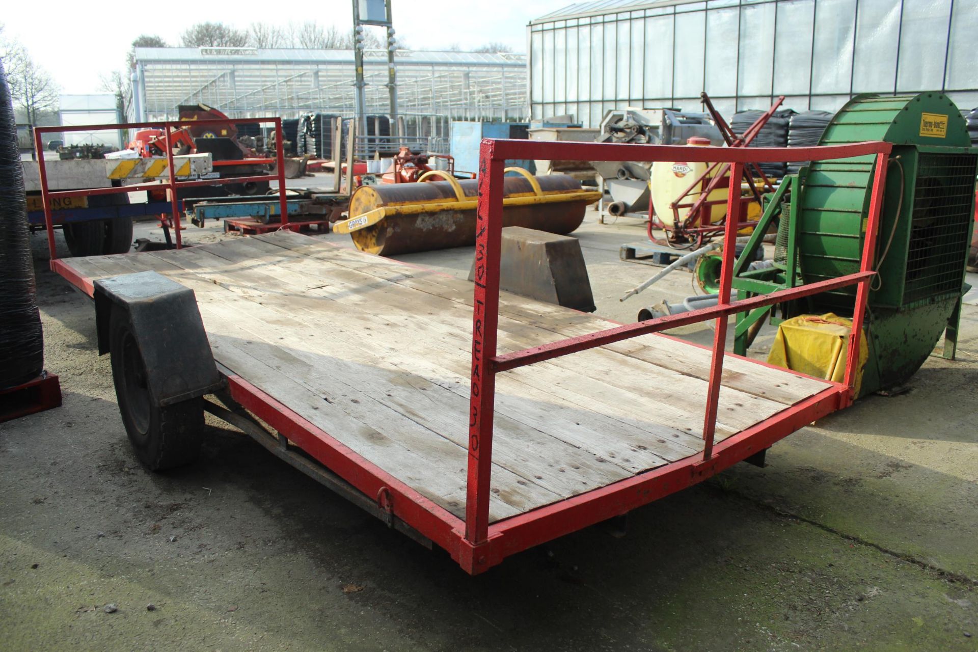 A BALE TRAILER IN WORKING ORDER NO VAT - Image 2 of 3