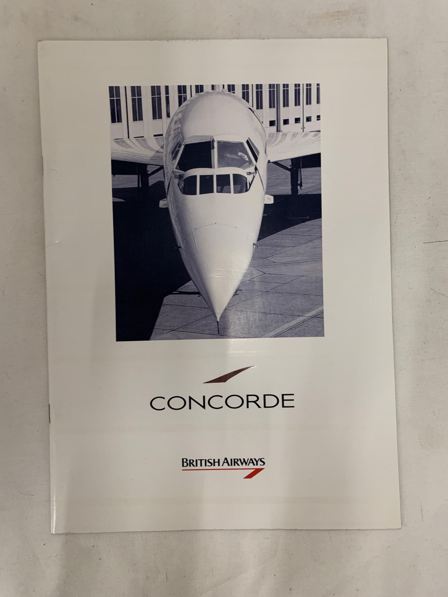 A FOLDER CONTAINING CONCORDE ITEMS - Image 3 of 4