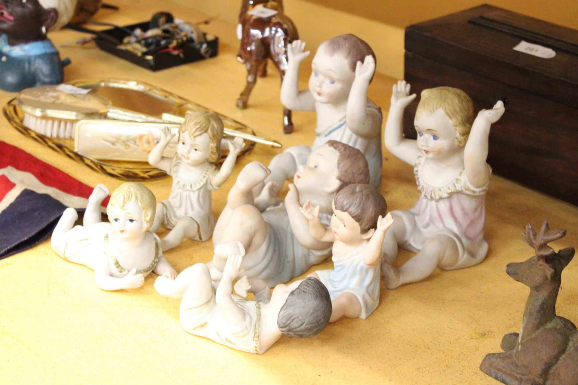 THREE LARGE AND FOUR SMALL ANTIQUE PORCELAIN, BISQUE DOLLS - Image 5 of 5