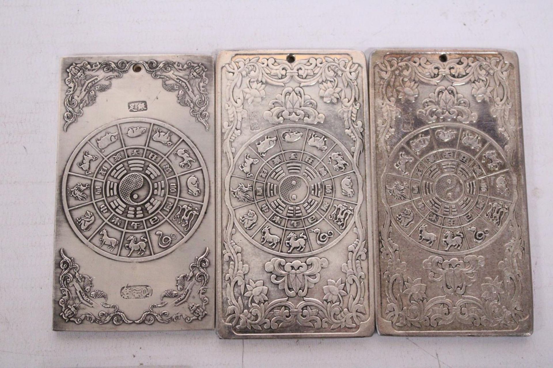 A COLLECTION OF CHINESE WHITE METAL INGOTS (6 IN TOTAL) - Image 4 of 5