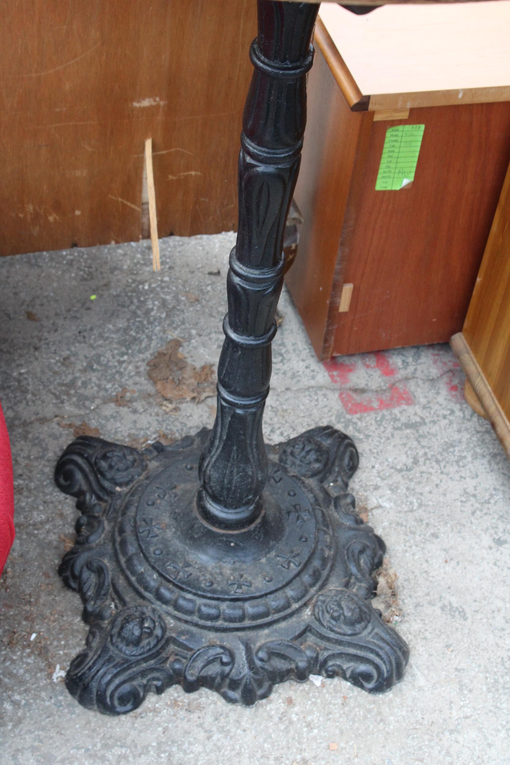 A MODERN TALL PUB TABLE ON CAST IRON BASE AND COLUMN, 32" DIAMETER - Image 2 of 3